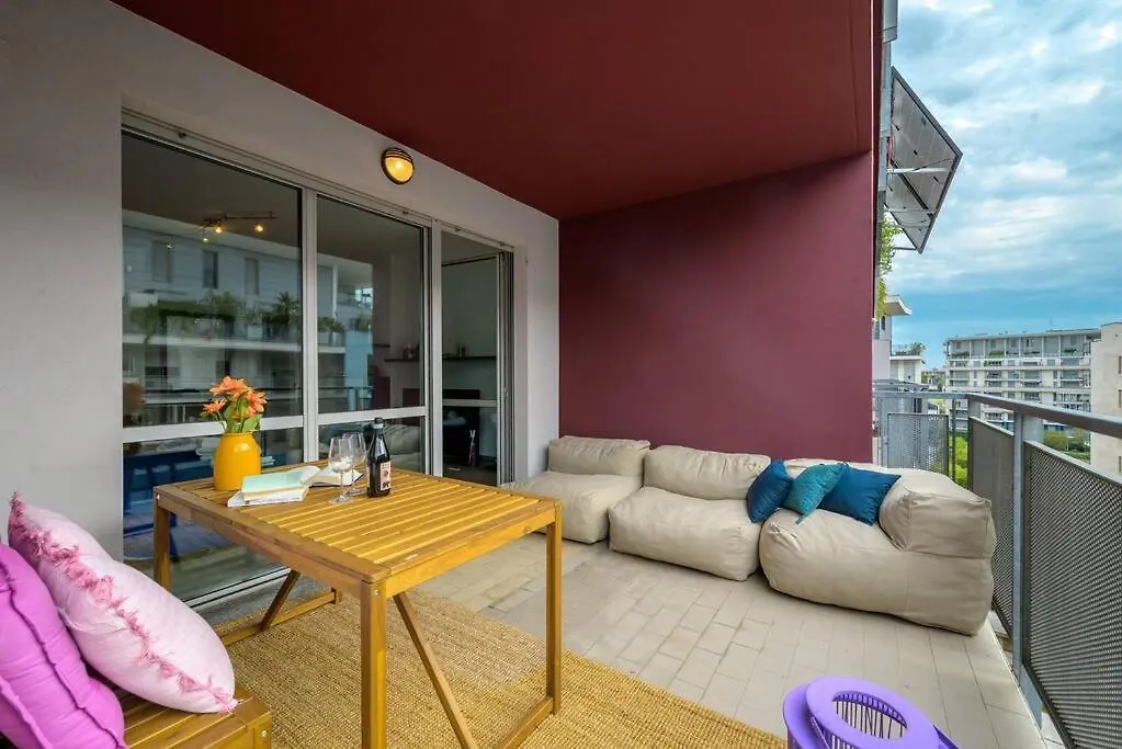 Near Duomo - Free Parking -Terrace - Metro - Ac Apartment Milan 0*,  Italy