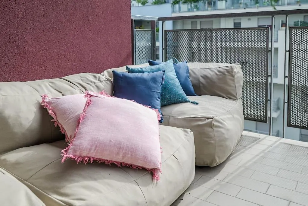 Near Duomo - Free Parking -Terrace - Metro - Ac Apartment Milan