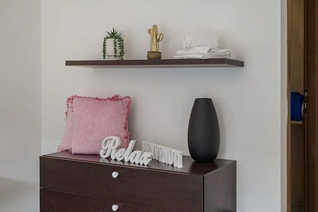 Near Duomo - Free Parking -Terrace - Metro - Ac Apartment Milan 0*,